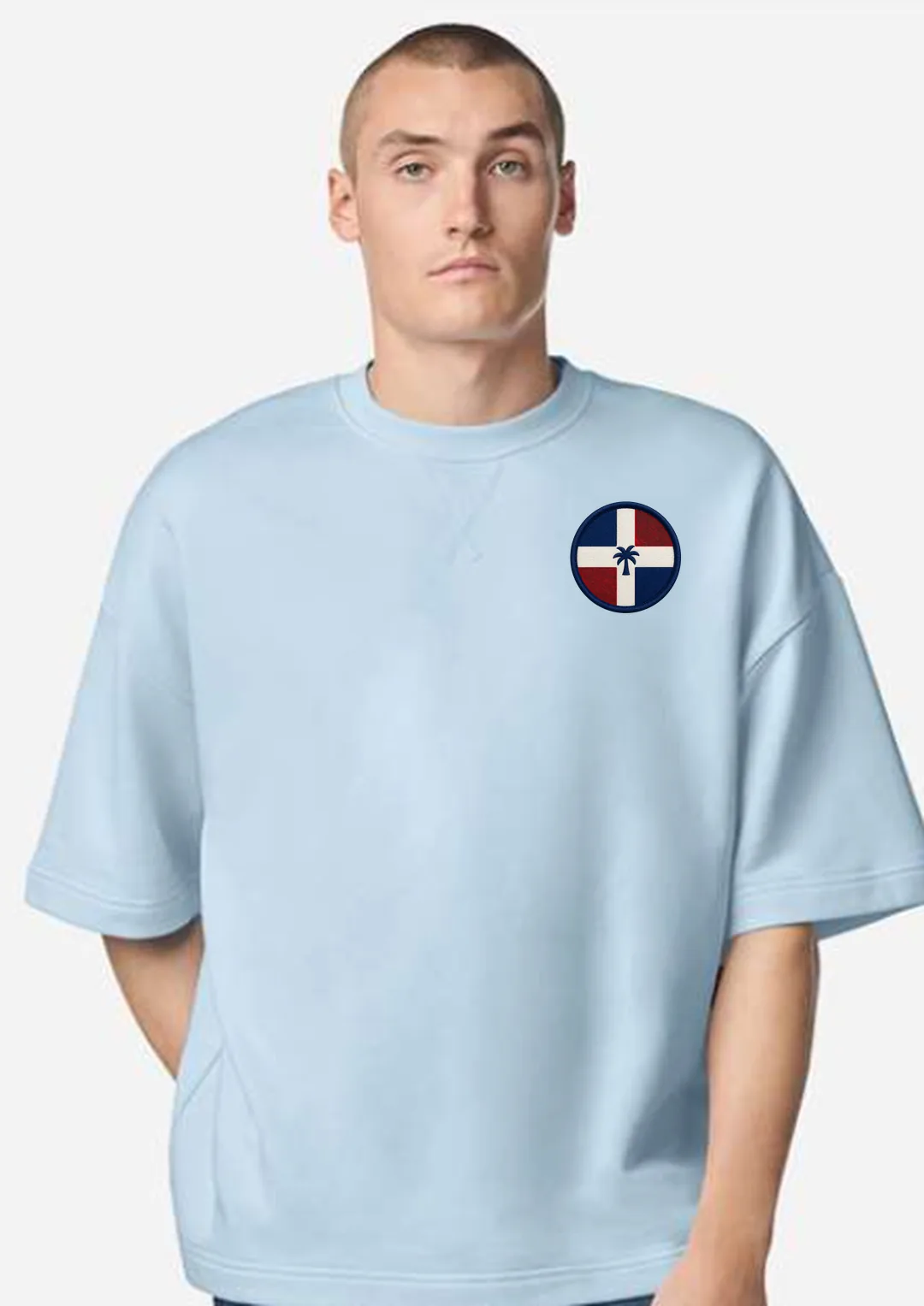 Camiseta oversized República Dominicana — Parche Bordado (Powder Blue)