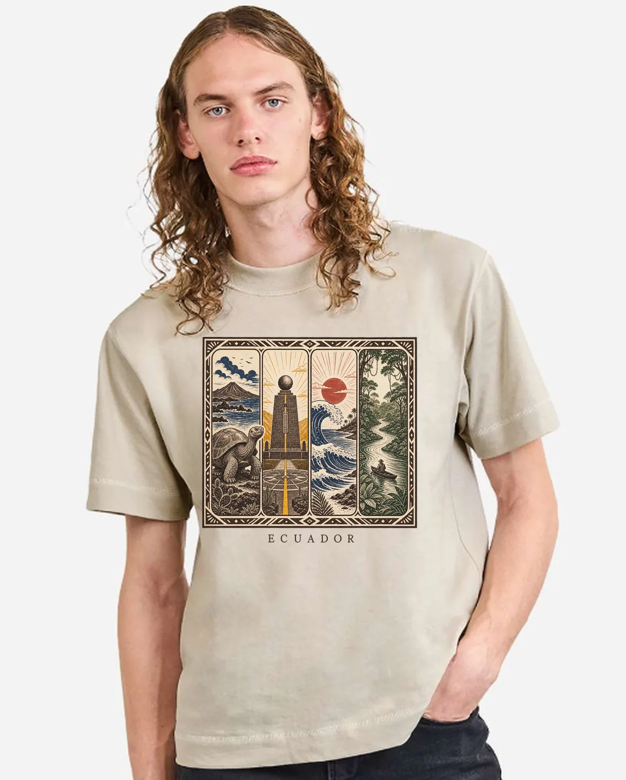 Camiseta oversized Cream con el diseño Ecuador — Cuatro Raíces estampado al frente