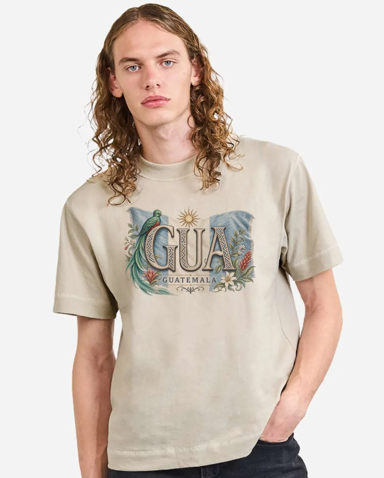 Camiseta oversized Cream con el diseño Guatemala — Código de Origen estampado al frente