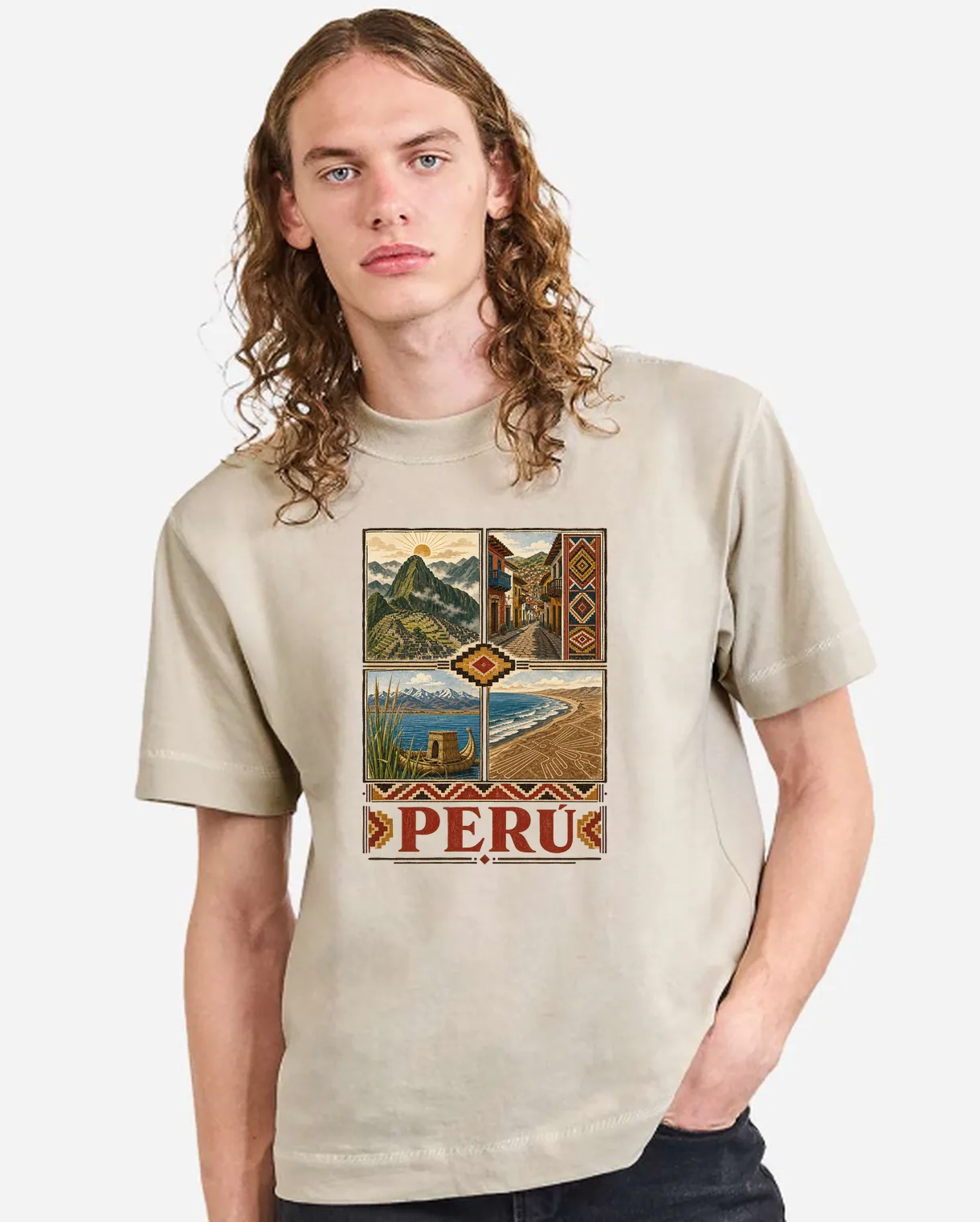 Camiseta oversized Cream con el diseño Perú — Cuatro Raíces estampado al frente